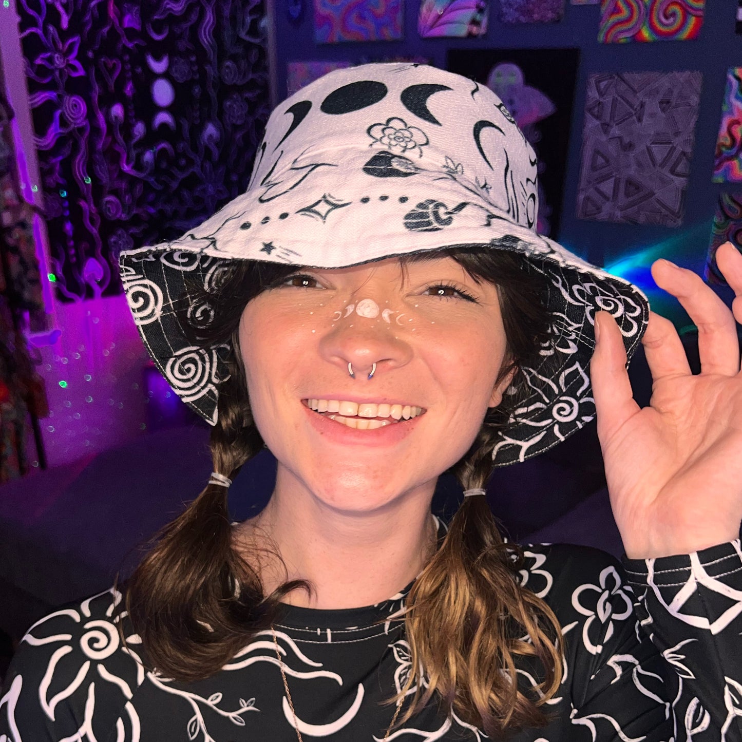 Reversible Bucket Hat "Midnight Magic" Design